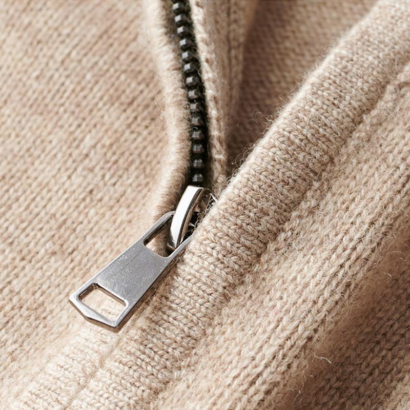 THE LUPI | Santous Zip-Up Sweater