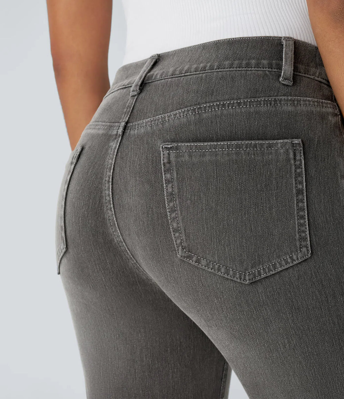 Halara Flex™ – Ultra-stretch high-waist pants for all-day comfort
